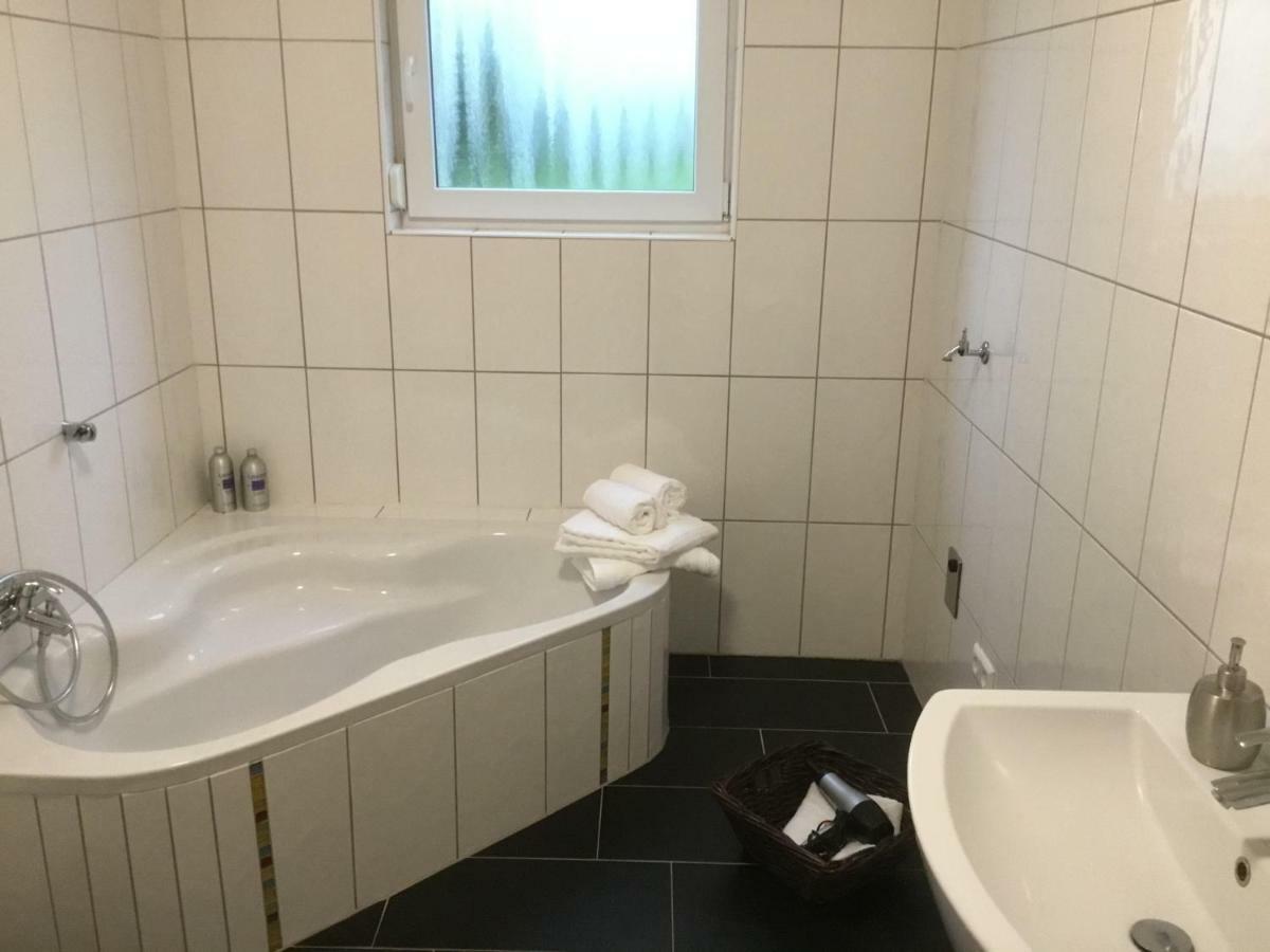 Ferienwohnungen Zum Hirschberg Sankt Wendel Kültér fotó